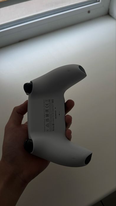 Продам DualSense PS5 белый