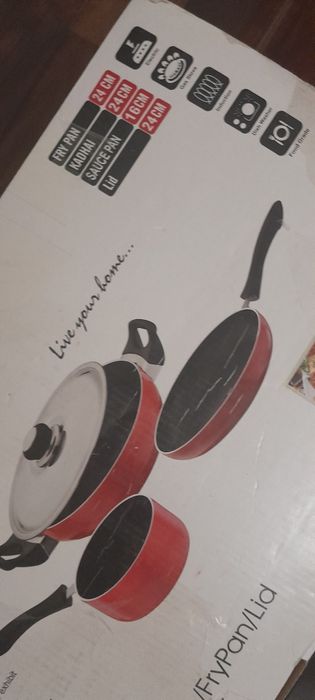 Набор посуды BALTRA.