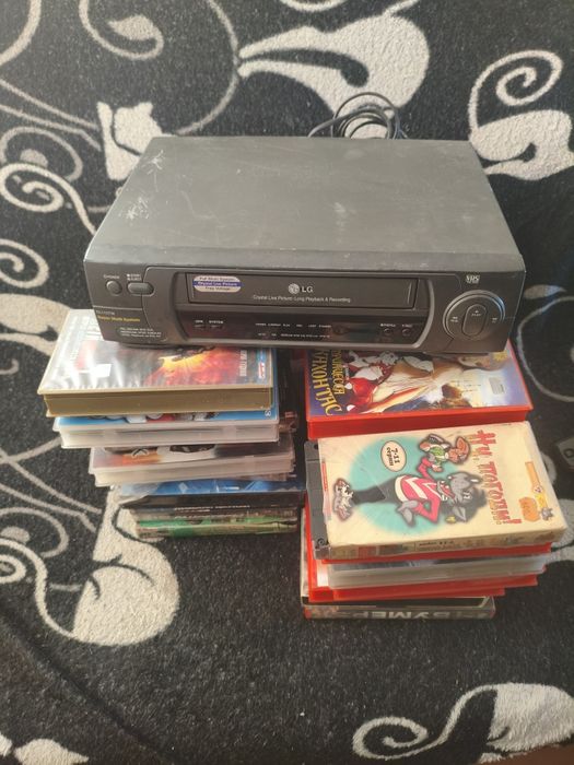 Продам видик (видео плеер).