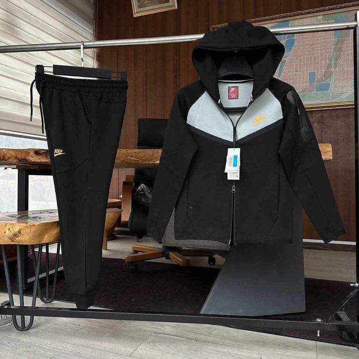 Детски екип Nike Tech Fleece