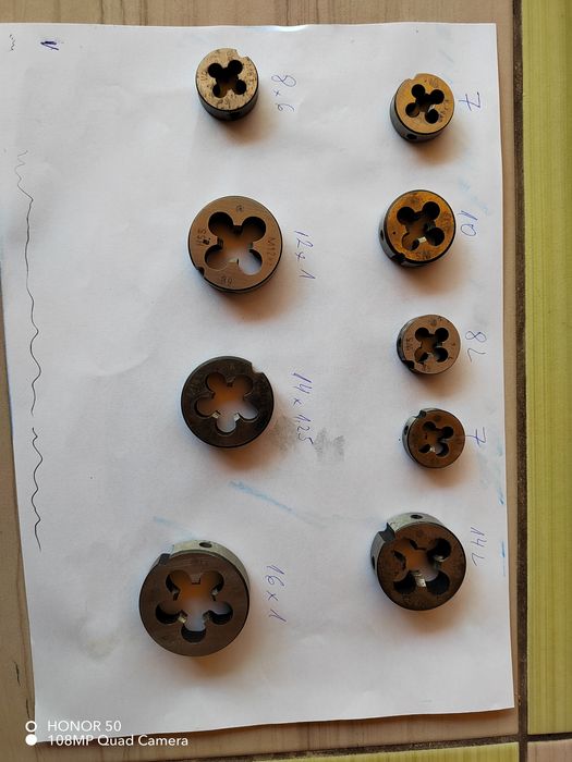 Флашки 9броя.   .