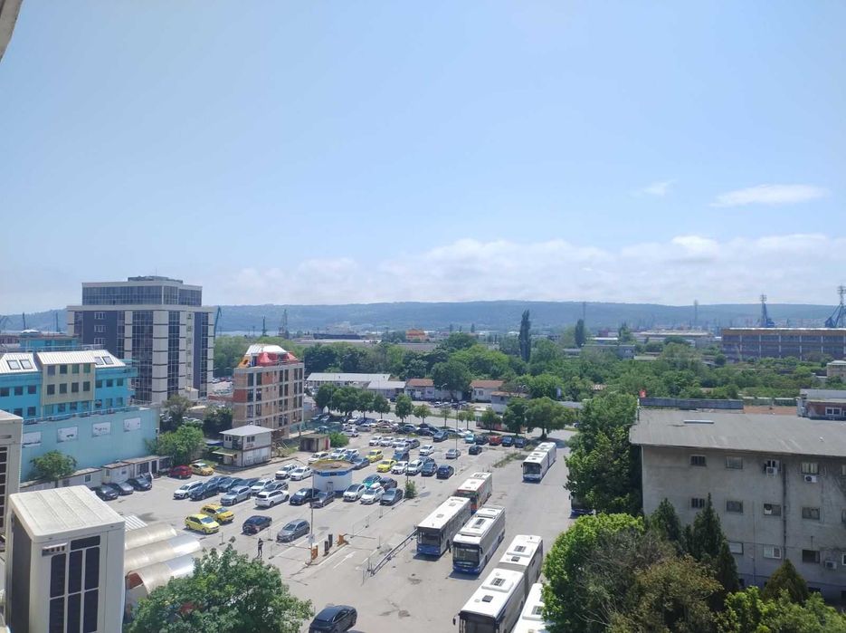 Без Комисиона Тристаен 110 м²