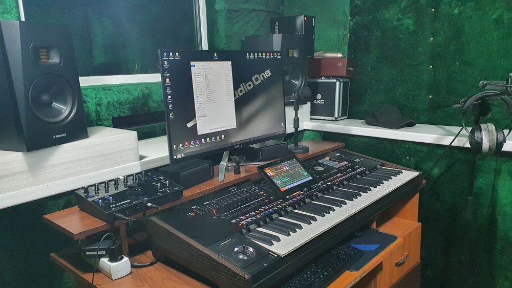 Korg pa 5x Sotiladi