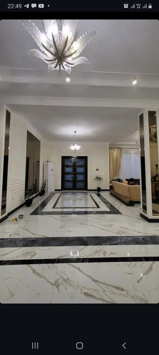 Кафельшик мастер своего дело