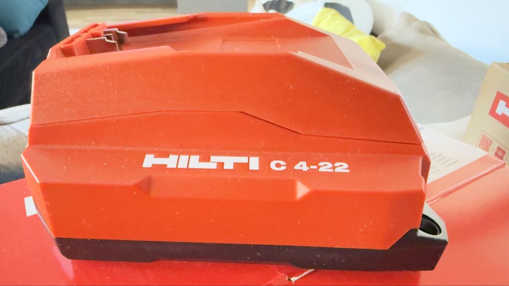 Ново Зарядно Устройство HILTI NURON C 4-22