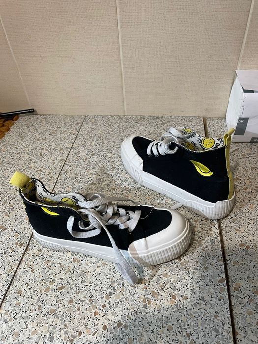 Adidași ediție limitata