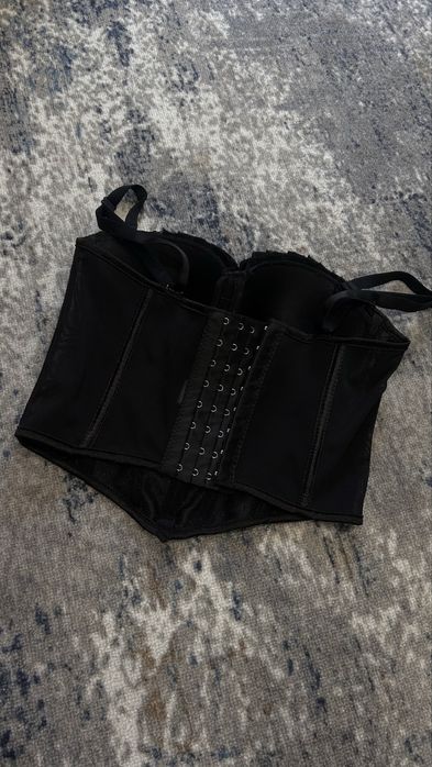 Корсеты, топы продам
