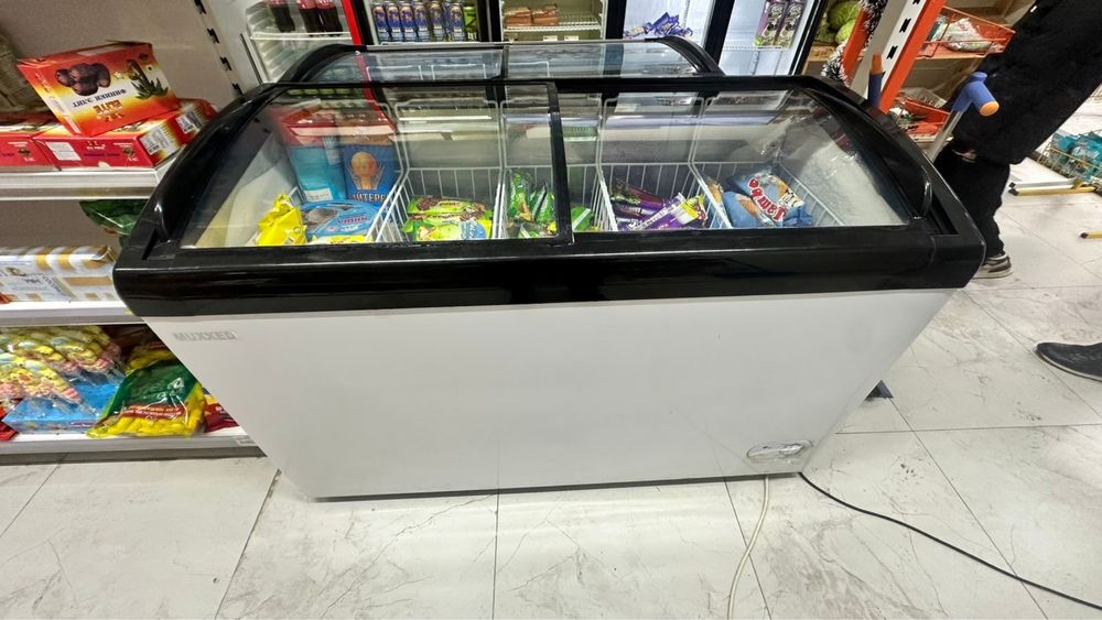 Холодилники для напитков и морозильники