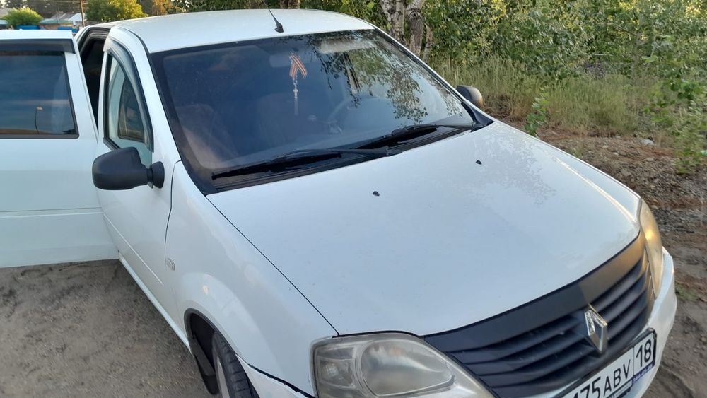Продам автомобиль Рено Логан