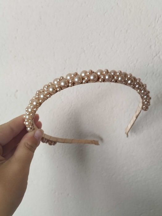 Продавам 4 рокли  и токчета!