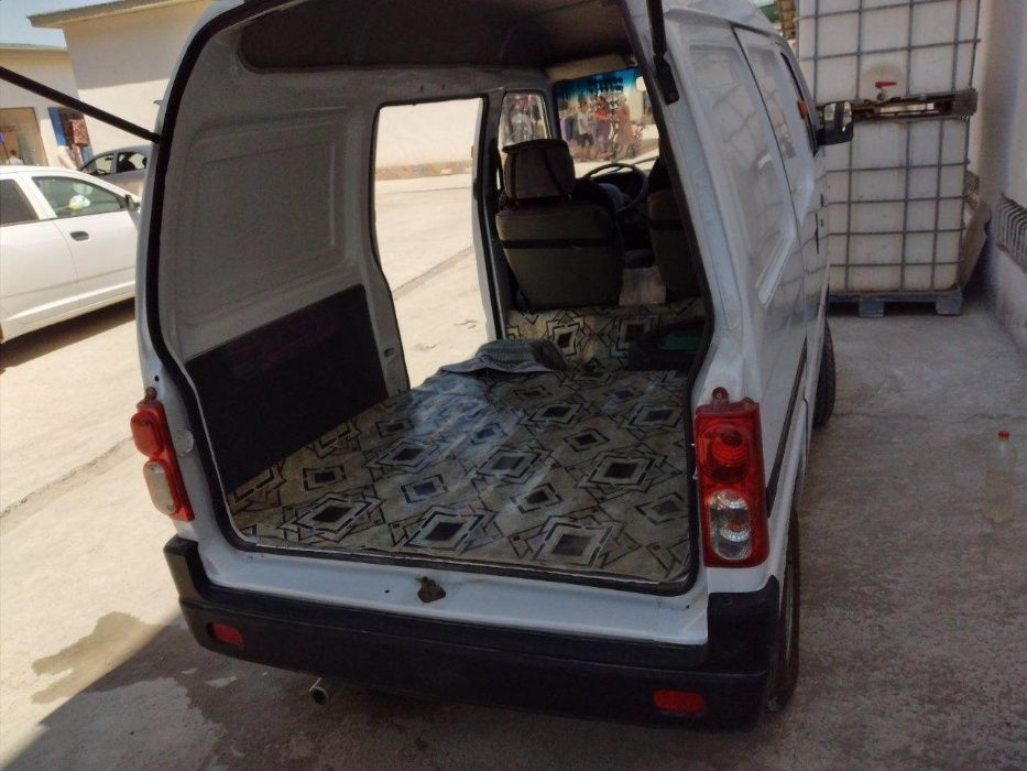 E'lon Damas Van Sotiladi