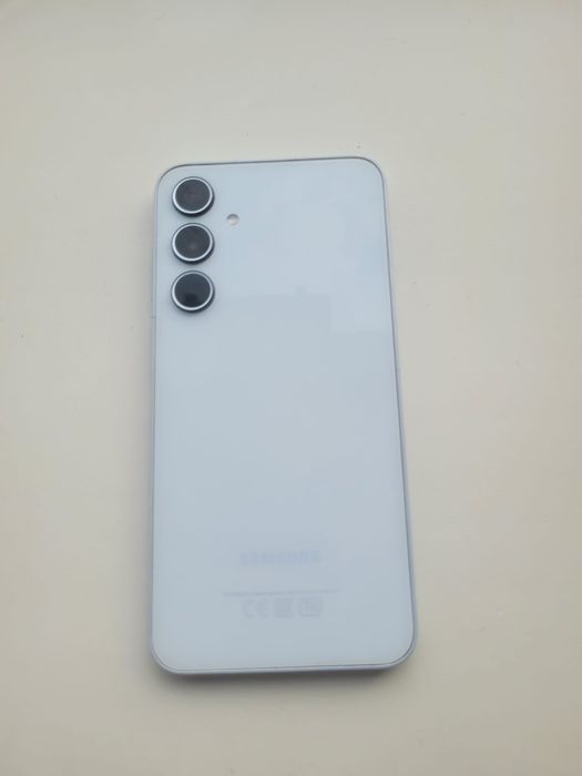 Продам Samsung a35