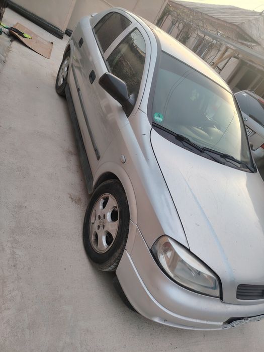 Vând Opel Astra G