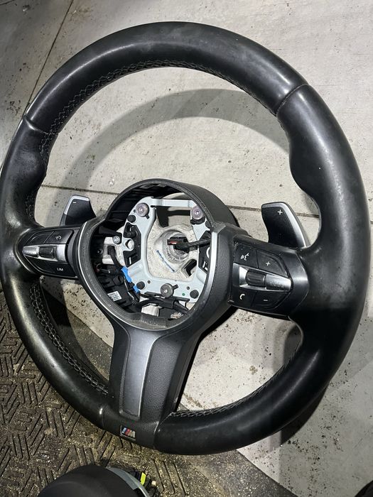 М волан с аербег бмв х1 ф48 ( m volan s airbag bmw x1 f48 )