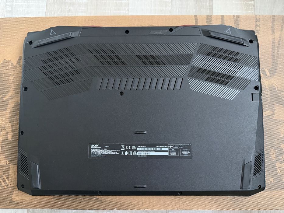 Като нов Acer Nitro 5 17 инча Ryzen  5600H 16GB DDR RTX 3060