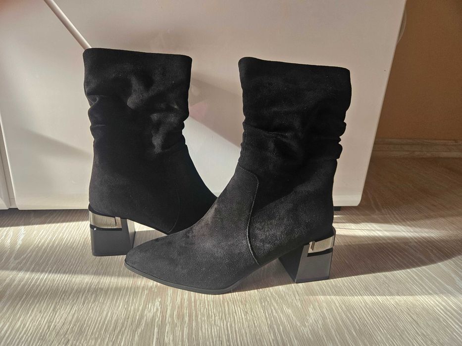 Чисто нови елегантни боти