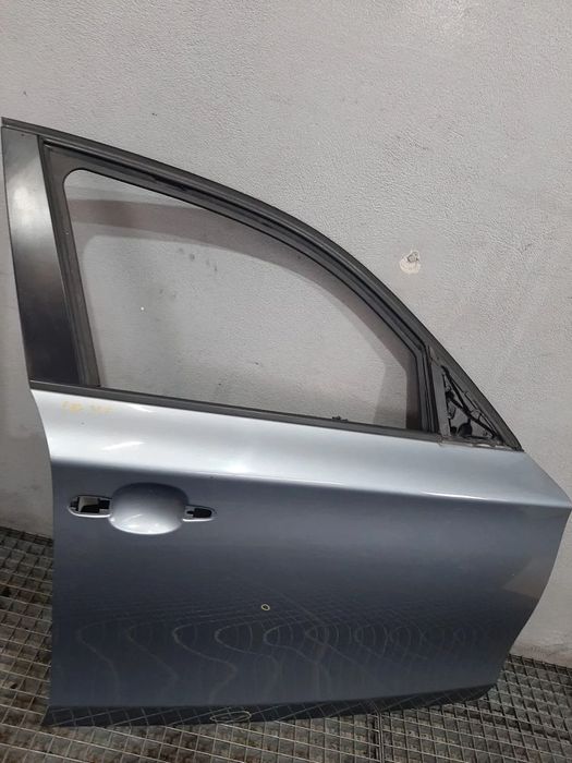 usa portiera dreapta fata   bmw seria 1 e87