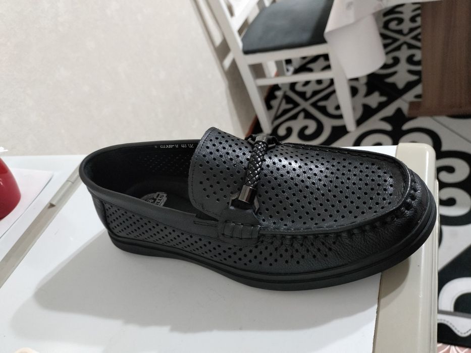 Продам  мужские туфли