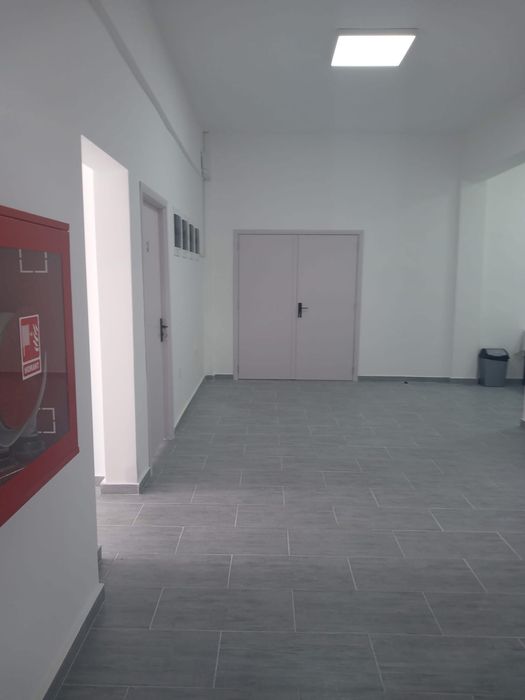 Închiriere birouri, sală conferință și spațiu 600 mp – Bascov, central