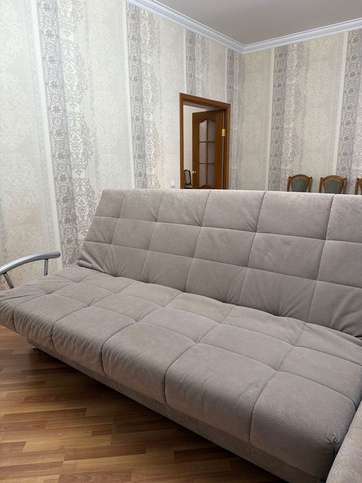 Продам диван в отличном  состоянии