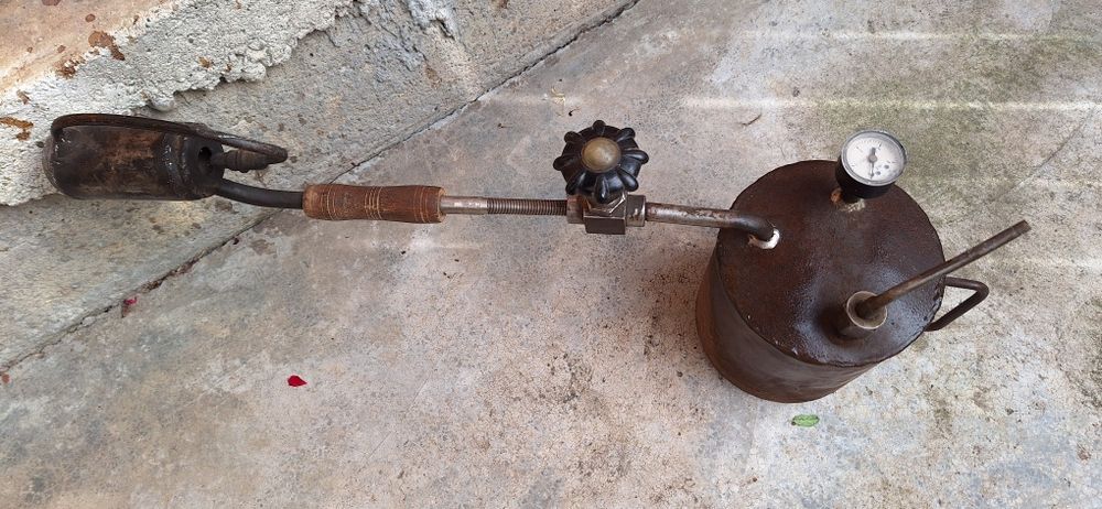 Lampa benzină sau gaz