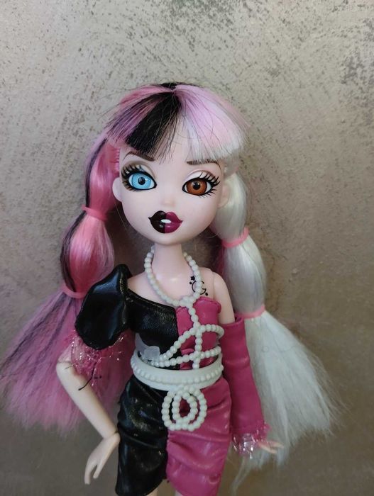 Кукли Monster high и Bratz