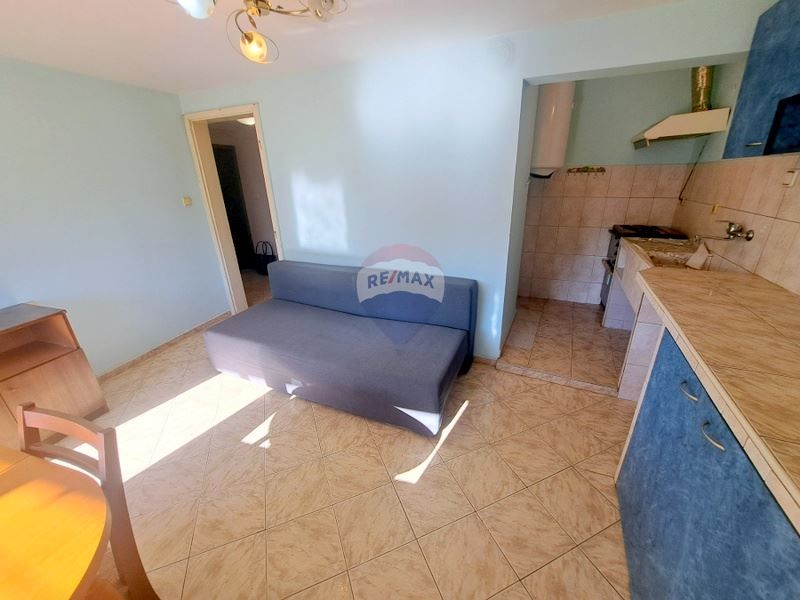 Дава се под наем Двустаен апартамент в Варна, Погреби - 50 кв.м за 280.5 € - Снимка #4