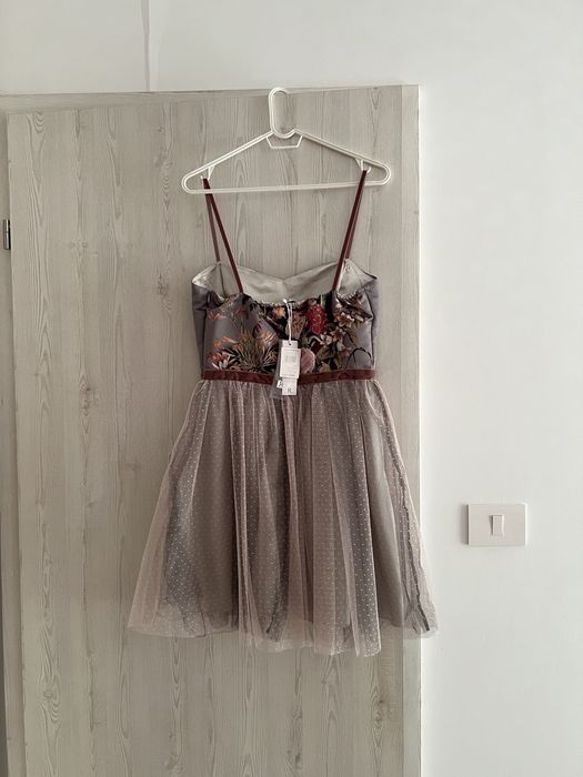 Vand rochii elegante