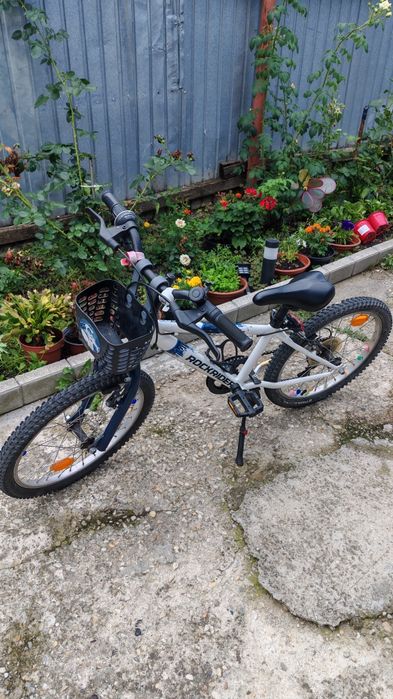 Bicicleta copii 6-7 ani