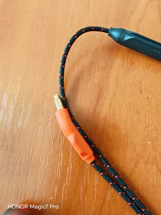 Гемърски слушалки JBL Quantum 50