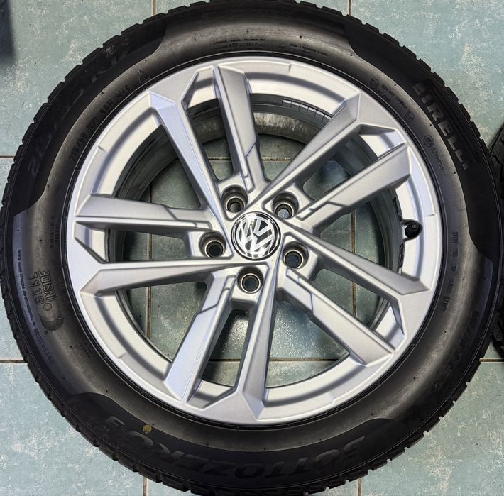 Jante aliaj R17 VW Passat B8 B9 T-Roc 215/55/17 iarna Pirelli 2021