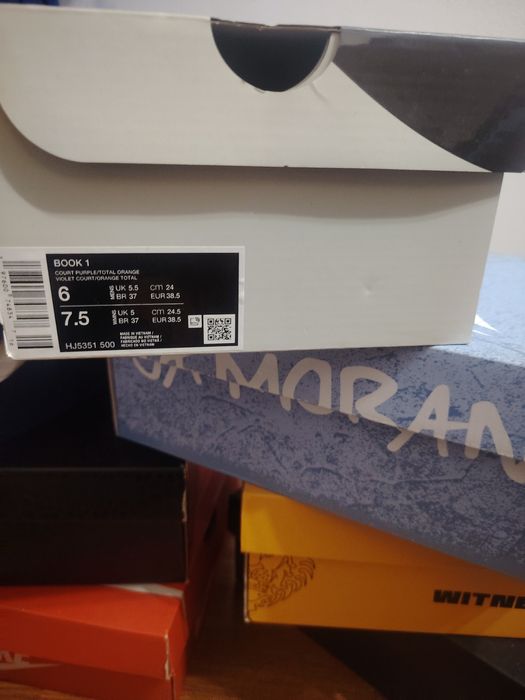 Adidași superbi, originali