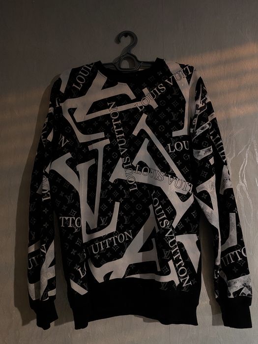 Модные толстовки: "MOSOHINO" "LOUIS VUITTON"