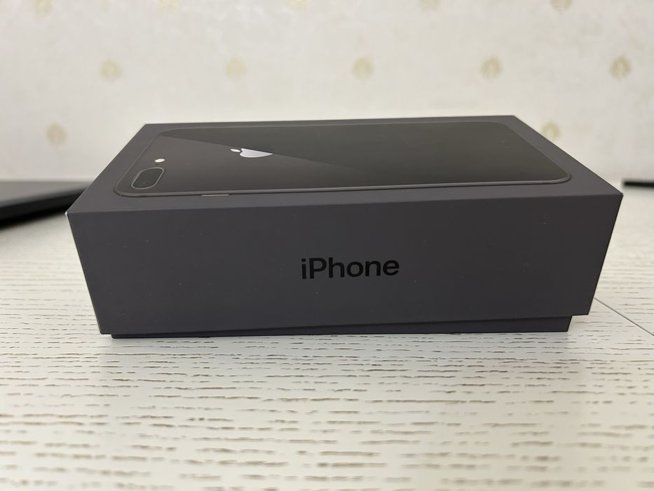 iPhone 8 Plus. 64 GB. Space Gray.