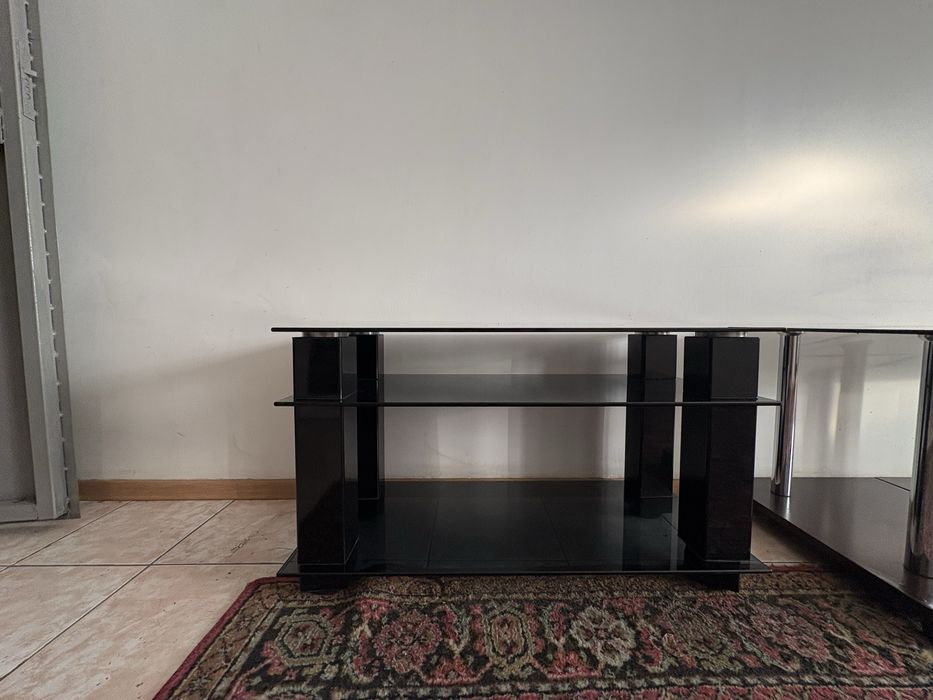 Столик журнальный, под телевизор