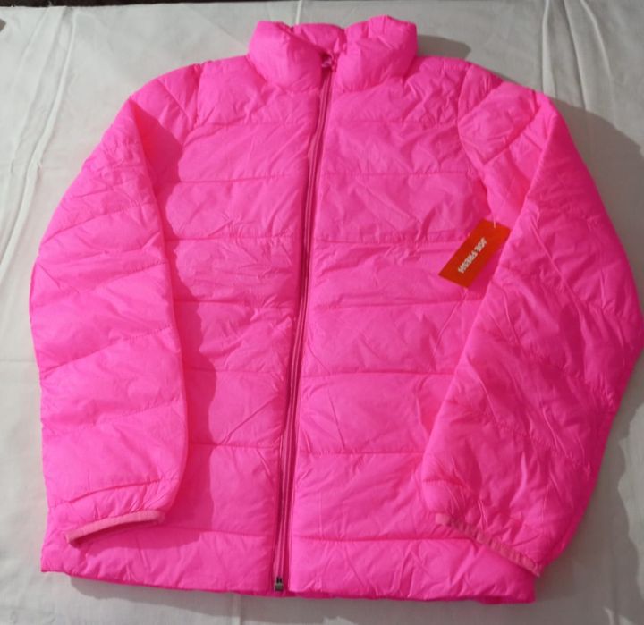 Новая фирменная куртка для девочки