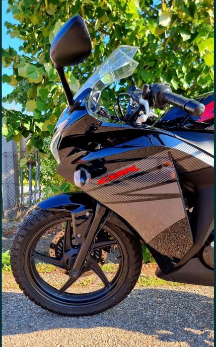 Honda CBR 125r  2017