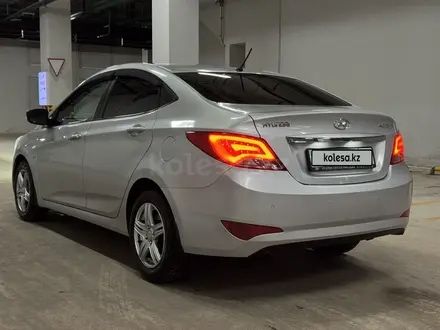 Accent 2011 avtonat