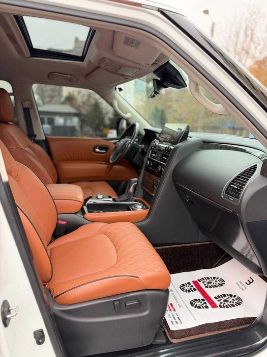 Sotuvda Nissan Patrol Platinum  avtomashinamiz