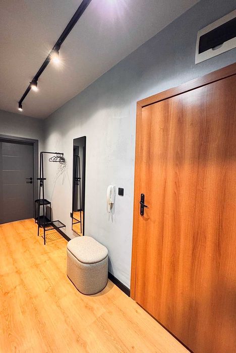 Дава се под наем Тристаен апартамент в Бургас, Възраждане - 75 кв.м за 714 € - Снимка #9