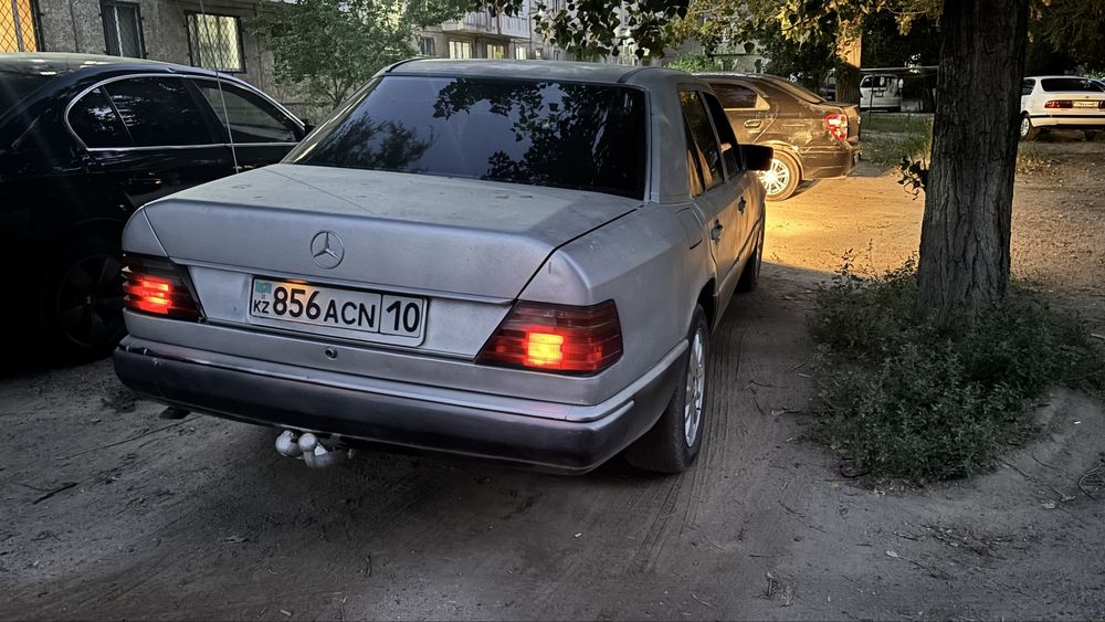 Мерседес 124 Е300
