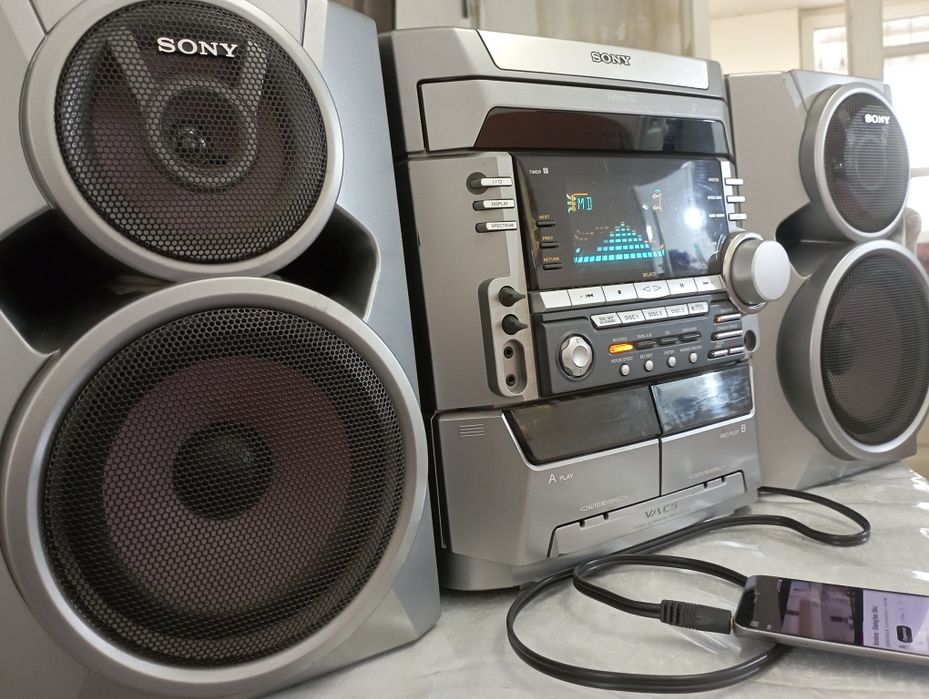 Продам музыкальный центр SONY