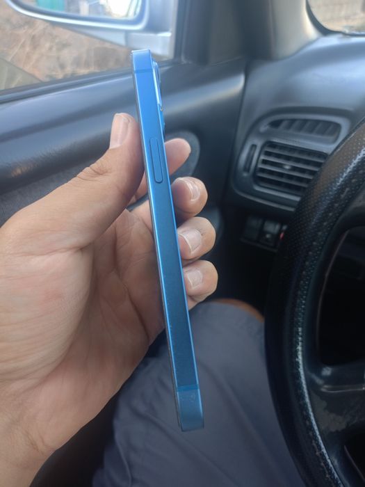 Iphone 13 в хорошом состояние