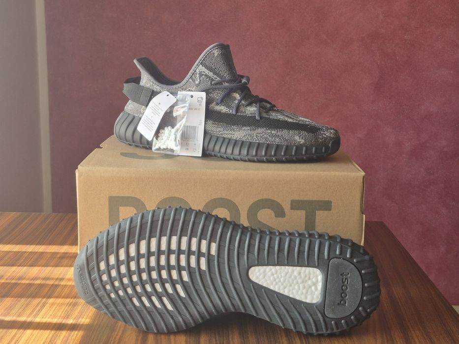 Adidas Yeezy 350 V2 Dark Salt - noi