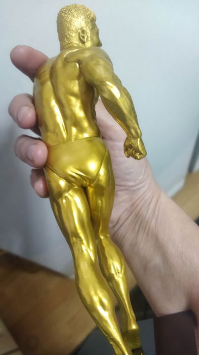 Фигурка статуэтка бодибилдера сувенир подарок