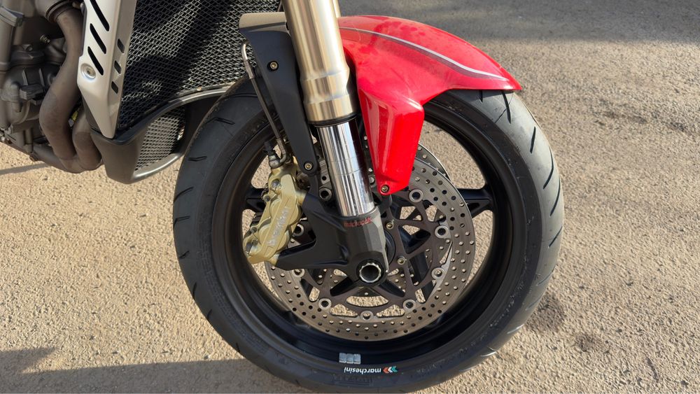 MV Agusta Brutale 989 R