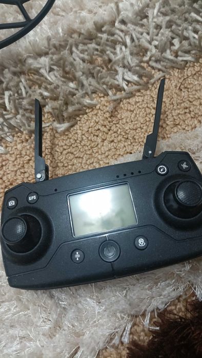 Drona                       .