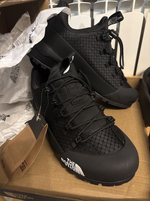 Кроссовки North Face