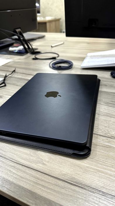Macbook air m2 midnight ideal