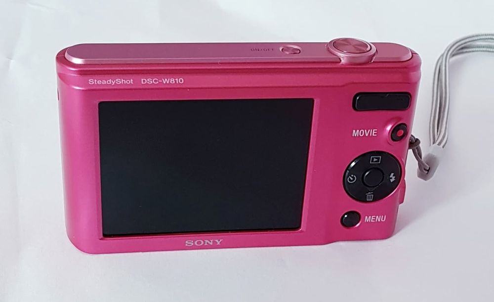 Aparat foto compact Sony Cyber-shot DSC-W810 Roz - NOU la cutie (Retro/Digicam)